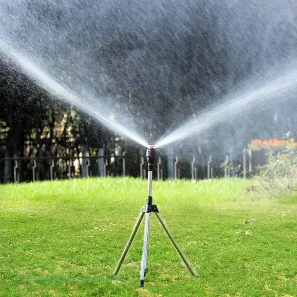 1 Set 360 Rotary Irrigation Tripod Lawn Garden Sprinkler Telescopic