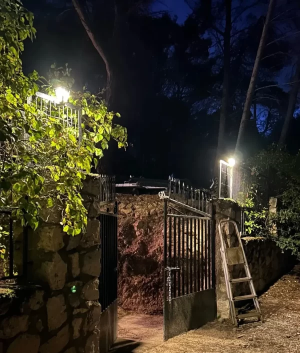 5000K Solar Pathway Garden Decor Lights Outdoor With Motion Sensor IP65 Waterproof - Image 12
