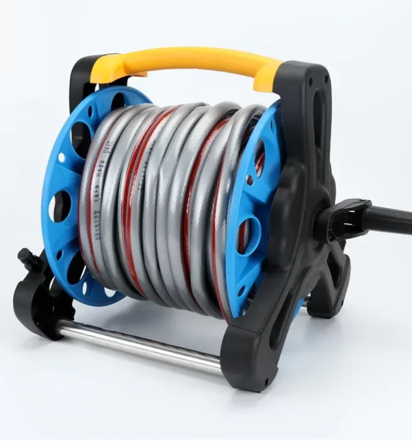 Large hose truck, car wash gun, hose storage rack - Image 13