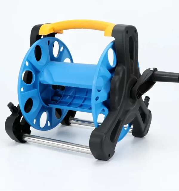 Large hose truck, car wash gun, hose storage rack - Image 14