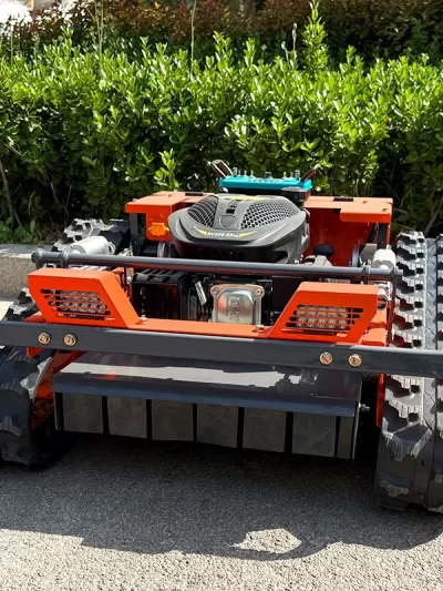 Customized Factory Sales Mini Automatic Small Remote Control Self-propelled Crawler Lawn Mower