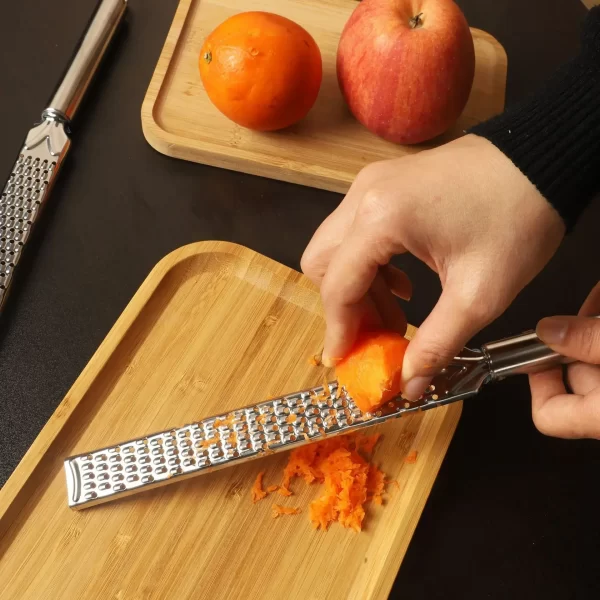 Handheld Cheese Grinder Stainless Steel Garlic Grater Vegetable Fruit Grinder Lemon Zester Citrus Ginger - Image 4