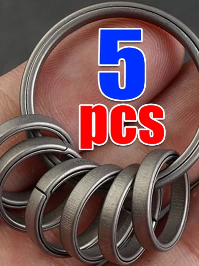 Titanium Alloy Key Rings Keychains Buckle Pendant Super Light Man Car Keychain