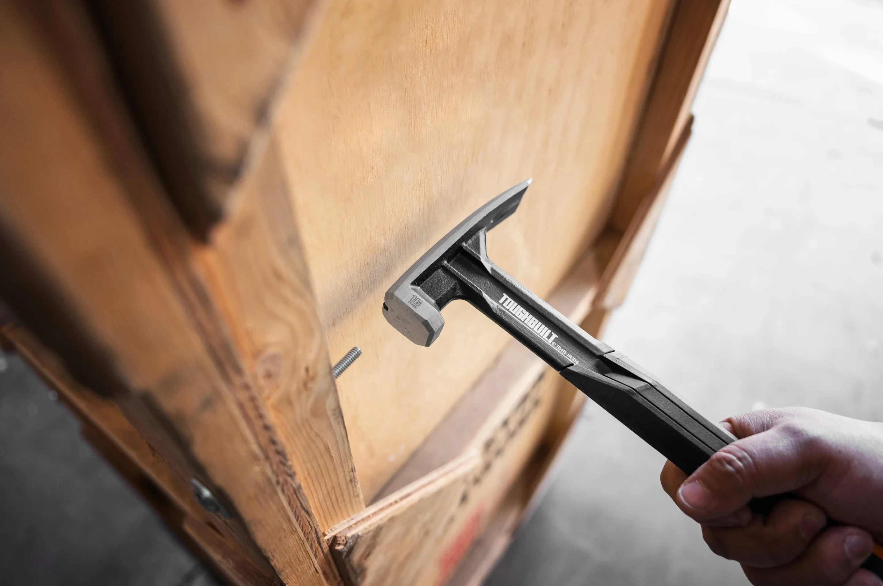 TOUGHBUILT Steel Rip Hammer TB-H1-1R-S16 TB-H1-1R-S18 16 OZ. 18 OZ. Smooth Face Hand Tools - Image 11