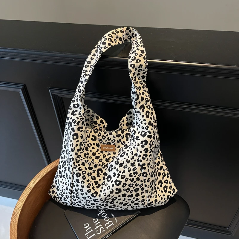 Korean Sle Large Capaci Canvas Tote Bag Women's New Faion oulder Bag Commuter Armpit Bag Leopard Print Versatile Bag - Image 24