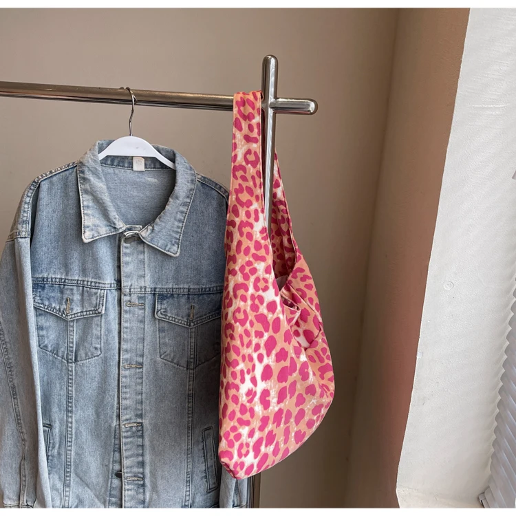 Korean Sle Large Capaci Canvas Tote Bag Women's New Faion oulder Bag Commuter Armpit Bag Leopard Print Versatile Bag - Image 20